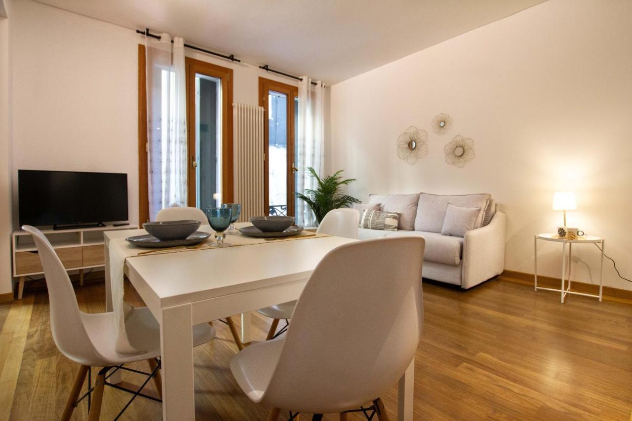 Dolfin Apartment * * * * * Treviso Ngoại thất bức ảnh