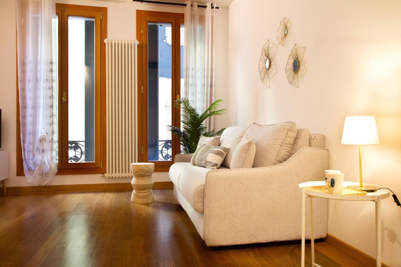 Dolfin Apartment * * * * * Treviso Ngoại thất bức ảnh